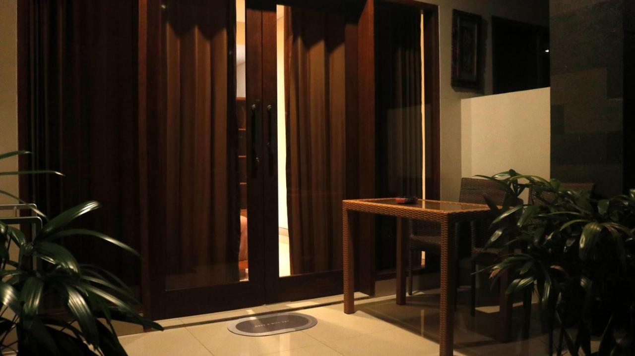 Pondok Sutya Кута Экстерьер фото
